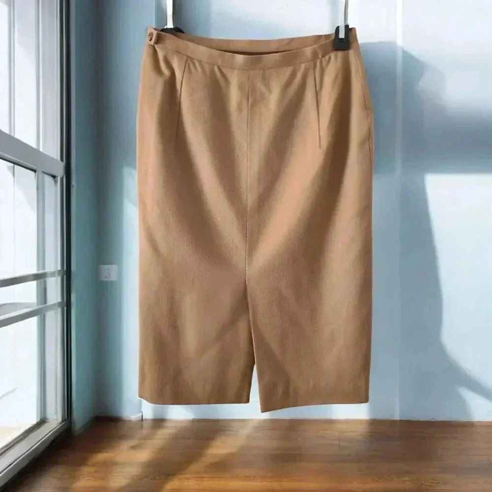 Italian made pencil skirt in camel tan 4-6